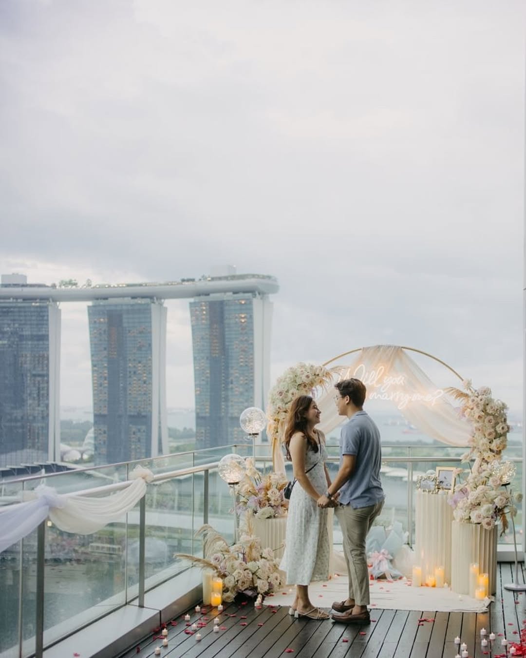 proposal at the iconic Marina Bay Sands as your backdrop